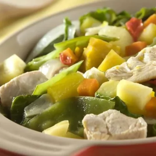 Receita de Frango com Legumes na Pressão | Amo Receita