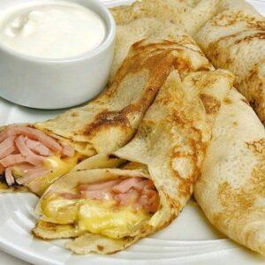 Crepe recheado com presunto e queijo: | Amo Receita