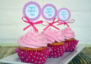 Receita de 10 Ideias de como decorar cupackes para o dia das mães | Amo Receita