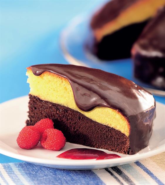 Receita de Receita de Bolo 2 Cores com Ganache | Amo Receita