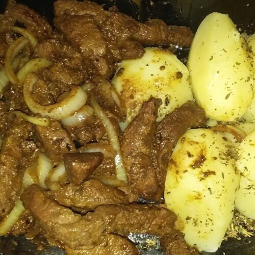 Receita de Fígado Acebolado com Batata | Amo Receita