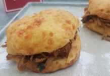 Receita de Receita de Pão de Queijo com Pernil | Amo Receita