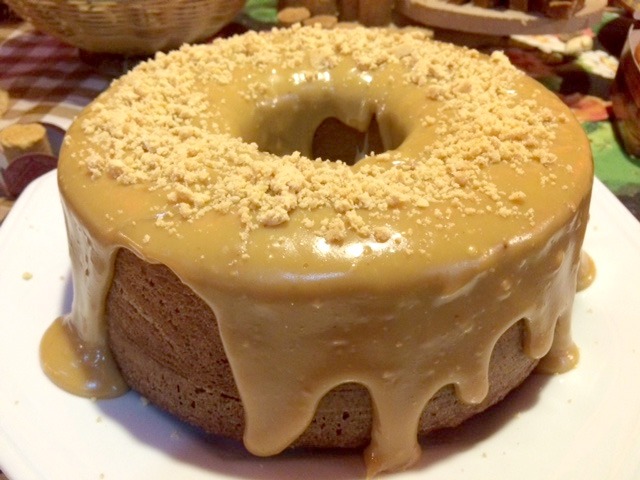 Receita de Bolo de Paçoca com Iogurte | Amo Receita