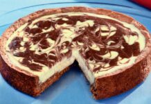 Receita de Torta de Chocolate Marmorizada | Amo Receita