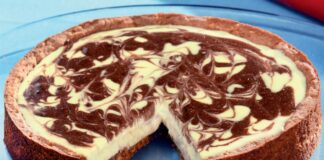 Receita de Torta de Chocolate Marmorizada | Amo Receita