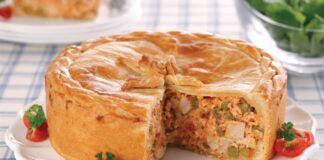 Receita de Receita de Torta de Frango com Palmito e Ervilha | Amo Receita