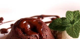 Receita de Receita de Petit Gateau. | Amo Receita