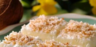 Bolo de Abacaxi com Coco e Creme de Leite Receita de Bolo de Abacaxi com Coco e Creme de Leite | Amo Receita