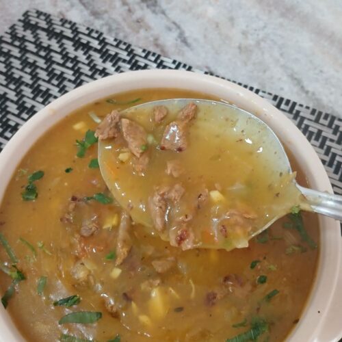 Receita de Caldo de mandioca com carne | Amo Receita