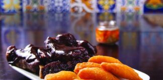 Costelinha ao molho de goiabada e Pastel de Angú Receita de Costelinha ao molho de goiabada e Pastel de Angú | Amo Receita