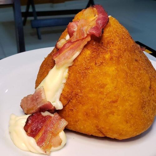 Receita de Coxinha de bacon com queijo | Amo Receita