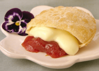 Receita de Pastel de Queijo e Goiabada (Romeu e Julieta) | Amo Receita