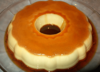 Receita de Flan de Leite Condensado e Requeijão | Amo Receita