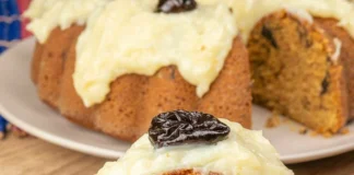 Receita de Bolo de ameixa com beijinho | Amo Receita