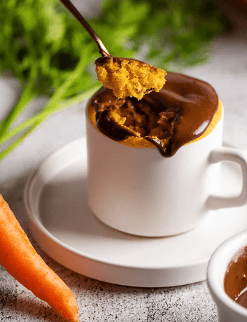 Bolo de cenoura de caneca | Amo Receita Receita de Bolo de cenoura de caneca | Amo Receita