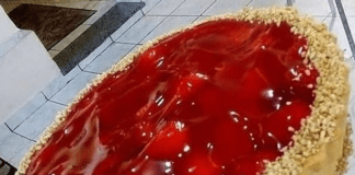 Receita de Torta de morango com brilho gel | Amo Receita