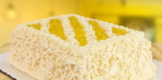 Receita de Bolo de Aniversário de Abacaxi com Creme | Amo Receita