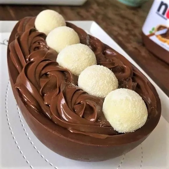 Ovo de colher recheado de Nutella | Amo Receita Receita de Ovo de colher recheado de Nutella | Amo Receita