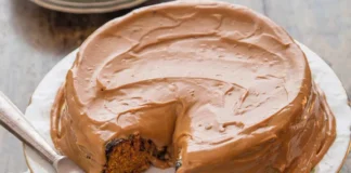 Receita de Bolo de cenoura com doce de leite | Amo Receita