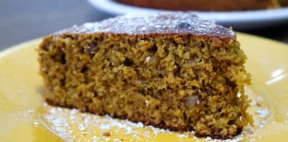 Receita de Bolo integral de cenoura com nozes e coco | Amo Receita